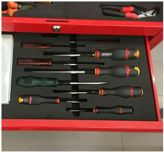 Smart Asset Locker with RFID Tracking