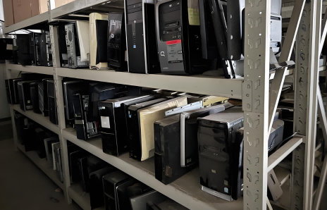 Étude de cas : Comment un organisme administratif utilise la RFID hors ligne pour le suivi en masse des immobilisations